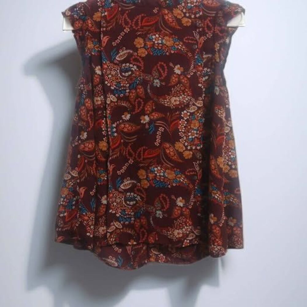 Lily White Burgundy Paisley Floral Cap Sleeve Keyhole Back Blouse Top Size S